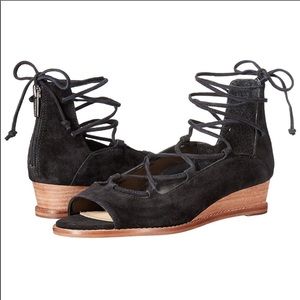 Vince Camuto Black Wedges Sz 8 Sandals